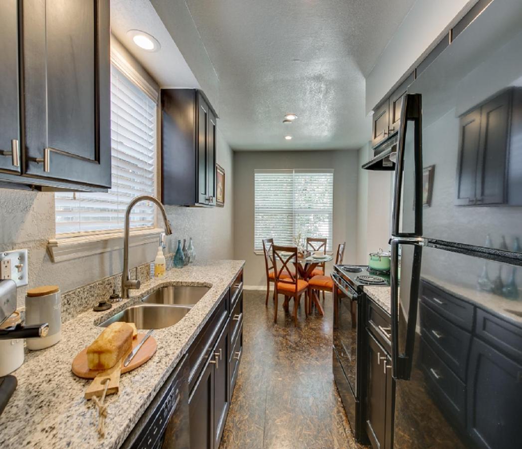 Evie'S Campus-Close 2 Bedroom Luxury Oklahoma Dış mekan fotoğraf