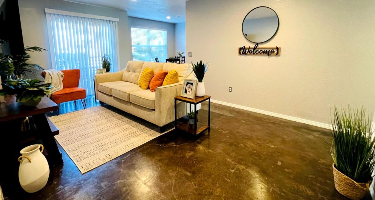 Evie'S Campus-Close 2 Bedroom Luxury Oklahoma Dış mekan fotoğraf