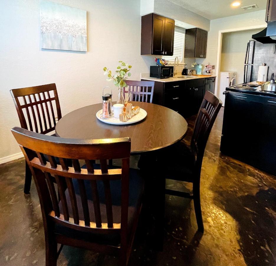 Evie'S Campus-Close 2 Bedroom Luxury Oklahoma Dış mekan fotoğraf